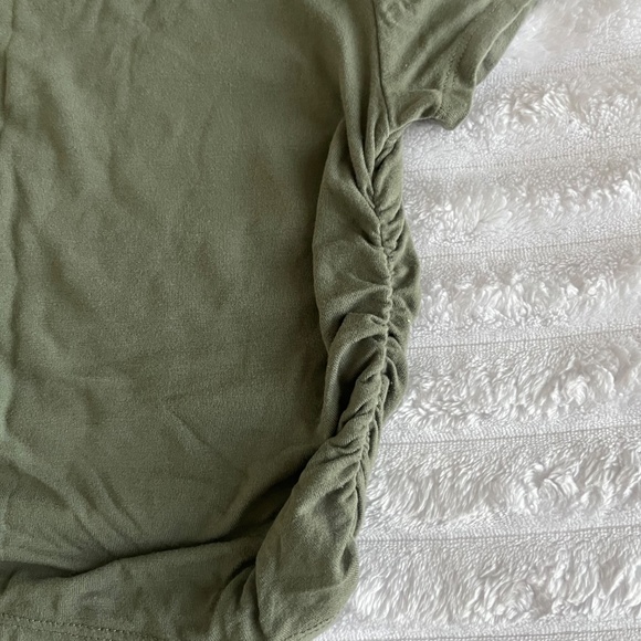 FITZ EDDI Crew Neck Green Crop Top T-Shirt - Picture 5 of 5